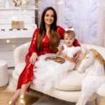 Daniela Nízlová Instagram - Prajeme Vam s Linduskou krasne a pohodove Vianoce🎄🎁🎉