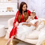 Daniela Nízlová Instagram - Prajeme Vam s Linduskou krasne a pohodove Vianoce🎄🎁🎉
