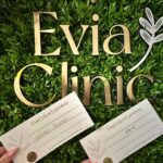 Daniela Nízlová Instagram - ‼️SÚŤAŽ s @eviaclinic ‼️O voucher v hodnote 100€, ktorý možete využiť na ľubovolné ošetrenie/procedúru. A o voucher na PLAZMA TERAPIU, estetickú procedúru s 0 % rizikom a 100 % prirodzeným omladením pleti. Zabezpečí omladenie na bunkovej úrovni, pričom nemení rysy tváre. Stačí, ked dáte follow na profily @eviaclinic @danielatwiins @veronikatwiins @twiinsmusic 🫶🏼 V komentári označte kamoša/kamošku a napíšte, ktorý voucher by ste chceli vyhrať!!! #sutaz #eviaclinic #levice #plazmaterapia #voucher