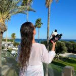 Daniela Nízlová Instagram – O starostlivost o vlasy na dovolenke treba dbat este viac nez bezne… Slnko a morska voda im davaju zabrat a preto som si so sebou pribalila @syoss keratinovu radu, ktora je urcena na lahko sa lamajuce vlasy. #syoss#keratin#vlasovarutina#luxusnylesk #siliconefree#spolupraca