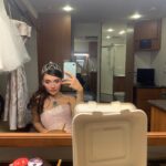 Daniela Nieves Instagram - Two more weeks🫣🫣✨🧛‍♀️ #vampireacademy