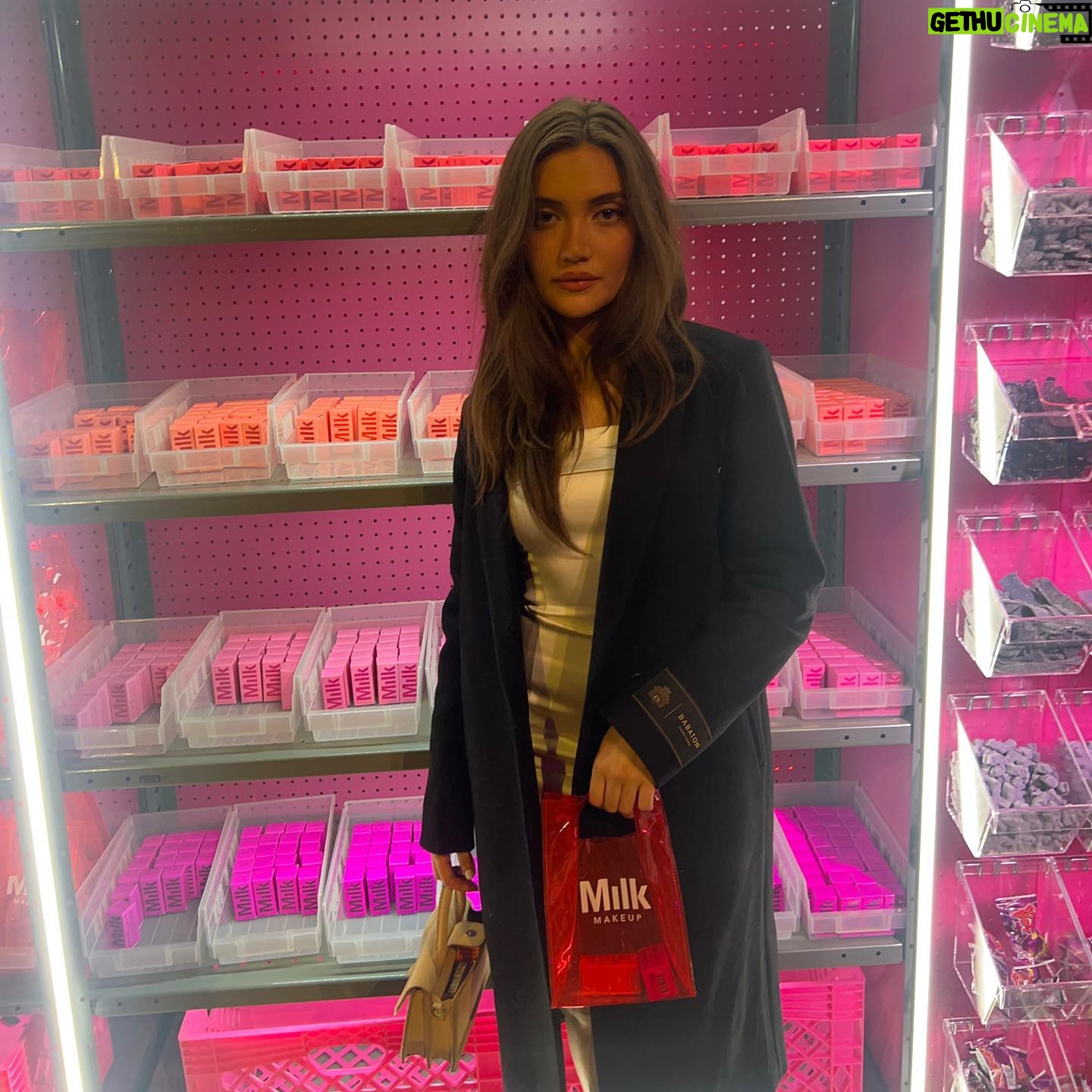 Daniela Nieves Instagram - Thank you @milkmakeup for such a fun event🫶 The cheek jelly tint is now my go-to