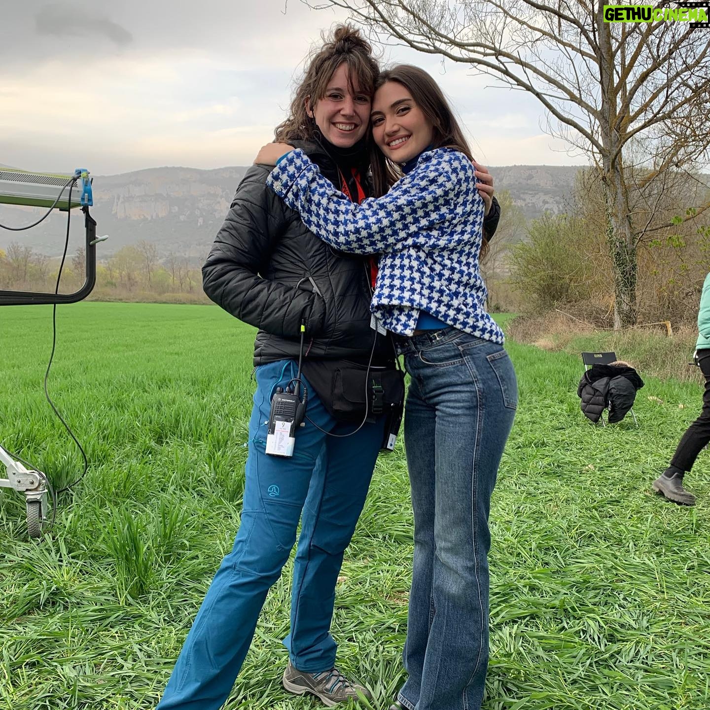 Daniela Nieves - 3 Likes - Ep 10 , the season finale .. what a ride its been🫶🫶🫶
every single person involved, i love you!! we did it!! thank you for all the work and time you put in. its been an absolute honor playing Lissa alongside you all.
okay one of them is not a pic of ep 10 but shutup okay i wanted to include it bc i love them sm
to our VA fans: words cannot express how much u mean to us..we hope we made you and the incomparable @reallyrichelle proud in any way..I know we r not what you expected, so thank you for watching and giving us a chance. I love u !!!!
#vampireacademy @peacocktv