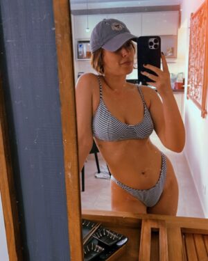Daniela Paschoal Instagram - da série - espelho .