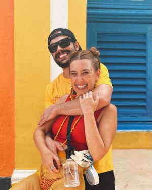 Daniela Paschoal Instagram - mais um ano de Olinda! 
a família tá crescendo! 🥹💛🎉