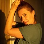 Daniela Paschoal Instagram - em folha em graça em vida em força em luz • • • @drialvesfoto e @eunadiareis