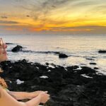 Daniela Paschoal Instagram - sempre que eu viajo à Bahia eu sinto que tô voltando pra minha casa. em algum lugar em mim isso sempre reverberou muito forte (até mesmo antes de conhecer). a Bahia sempre me presenteou com lindos momentos e grandes histórias ao lado dos meus cúmplices. a Bahia me deu novos e grandes amigos. a Bahia me trouxe um amor. a Bahia me ensina todas as vezes. a Bahia me cura e me abraça como se eu fosse parte dela, e no fim, devo ser mesmo. muito obrigada, Salvador!