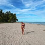Daniela Paschoal Instagram - de quando eu tinha um mini bronze, misturado com as marcas das fantasias carnavalescas, sem medo das conts. (migos do cinema vão entender).