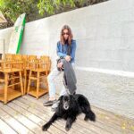 Daniela Ramírez Instagram – Playando con mi negra 🌱