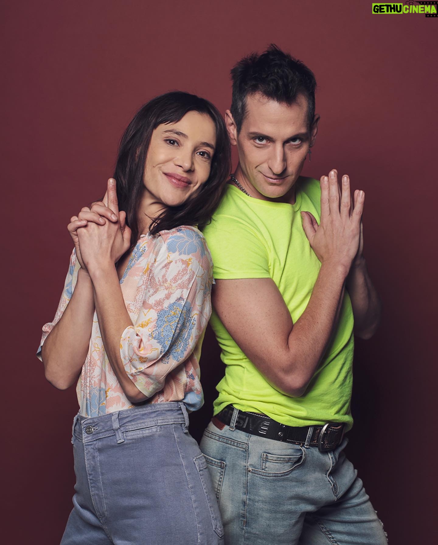 Daniela Ramírez - 12.9K Likes - Les presento a Martita Salazar 💫 mi reina y su historia este último tiempo. Desde el lunes de 5 Junio #GENERACION98 , por @mega.tv @teleseries_mega . Gracias equipo amado por hacer maravillarse siempre de este trabajo❤️