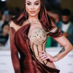 Daniela Santiago Instagram - Muy agradecida de volver a pisar esta alfombra roja en @festivalmalaga me siento entusiasmada de estar de nuevo en mí tierra rodeada por tanto talento . ❤️ Fotografía: @anabelenfotografa @alexzeapress Makeup & hair @veronica__ruz by @yslbeauty Vestido : @antonioacostaofficial Joyas @antonioacostajewerly Muchísimas gracias a todo este maravilloso equipo ! @alteregotalenthouse ❤️ #ysbeuty #makeoplook Uńas by @angelica_corrales__