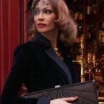 Daniela Santiago Instagram - MOTHER CARMEN XTRAVAGANZA Cuando recién llegue a Madrid por el año 1999 y comencé a trabajar en los locales en los que tú ya reinabas de la noche madrileña mi primera impresión al verte fue como si un rayo atravesara todo mi ser ! Te admire desde el minuto uno ! No solo por tu increíble belleza que eso era más que evidente, me enamoró tu corazón y tu sencillez , pronto nos hicimos amigas y tú me bautizastes como tu hija DANA XTRAVAGANZA, ese nombre lo utilicé durante todos los años que continué bailando y me trajo muchísima suerte . Hace un par de semanas estábamos hablando de ir a tu fiesta de despedida por que ya me habías dicho que te habían dado poco tiempo de vida , me has dejado planeando el viaje y con la arena de tu querida rota y la imagen de la virgen del Carmen de la cual tú eras tan devota . Sigo sin creer que la última vez que hablamos fue nuestra despedida, Carmen te voy a llevar en mi corazón hasta el día que me vaya donde estemos todas , seguro que ahora estás caminando por las playas de rota viendo ese mar azul y con tus padres . Se me inundan los ojos en lagrimas al dedicarte estas palabras que nunca podrás leer pero me quedo feliz y contenta por que todo lo que te tuve que demostrar lo hice en vida . Vuela alto Madre como solo tú sabías hacer ! Descansa en paz . ❤️