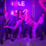 Daniela Santiago Instagram - Ayer noche asistí por primera vez a ver el espectáculo que hacen en @theholeshow , he de decir que la maestra de ceremonia @evaisanta me dejó todo el tiempo fascinada , que pedazo de artista y que equipo tan maravilloso ! Las actuaciones fueron súper divertidas y muy cachondas !! Deseando volver a repetir la experiencia. " hay que entrar en el agujero para salir del agujero “ Muchísimas gracias @patry8888 por invitarme y llevarme a pasar una tarde noche tan divertida . Love you ! ❤️‍🔥