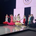 Daniela Santiago Instagram - Queridísima amiga @_sarasanabria_ Ha sido un inmenso placer compartir contigo este momento tan bonito en @simofsevilla tienes el arte en las manos de crear vestidos de ensueño ! Te quiero!! Muchísimas gracias @maryna_torres esas joyas eran Preciosas!! 💖 Makeup & hair @estilismo_antonio un lujo ponerme en tus manos !! ❤️ Carrete 1 . Vienen más fotos y vídeos preciosos ! Estar atentos ! ❤️