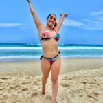 Daniele Hypólito Instagram - A vida poderia ser resumida em dias de mar e sol. Amo muito e você ? @oficialbarradatijuca 🌊 #ela #praia #sol #verão #danyhypolito #rj40graus #barradatijuca #rj