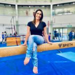 Daniele Hypólito Instagram - Olha quem voltou a pisar em uma trave rs Amo esse aparelho 🔥🔥🔥🇧🇷 #ginastica #brasil #atleta #danihypolito #amo #br #rj