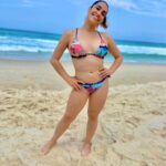 Daniele Hypólito Instagram - Os dias mais lindos são os vividos ao lado das pessoas que tornam nossa vida mais especial. #sol #praia #rj #barra #danihypolito #musa #ela