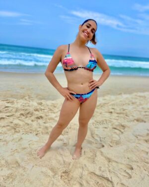 Daniele Hypólito Instagram - Os dias mais lindos são os vividos ao lado das pessoas que tornam nossa vida mais especial. 

#sol #praia #rj #barra #danihypolito #musa #ela