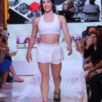 Daniele Hypólito Instagram - É preciso ter paciência e não ter pressa. Quem dá um passo de cada vez, aproveita mais o caminho. Me permitindo 🥰 Roupa @labellamafia #feliz #ela #linda #danyhypolito #maravilhosa #modelo #princesa #rj #atleta