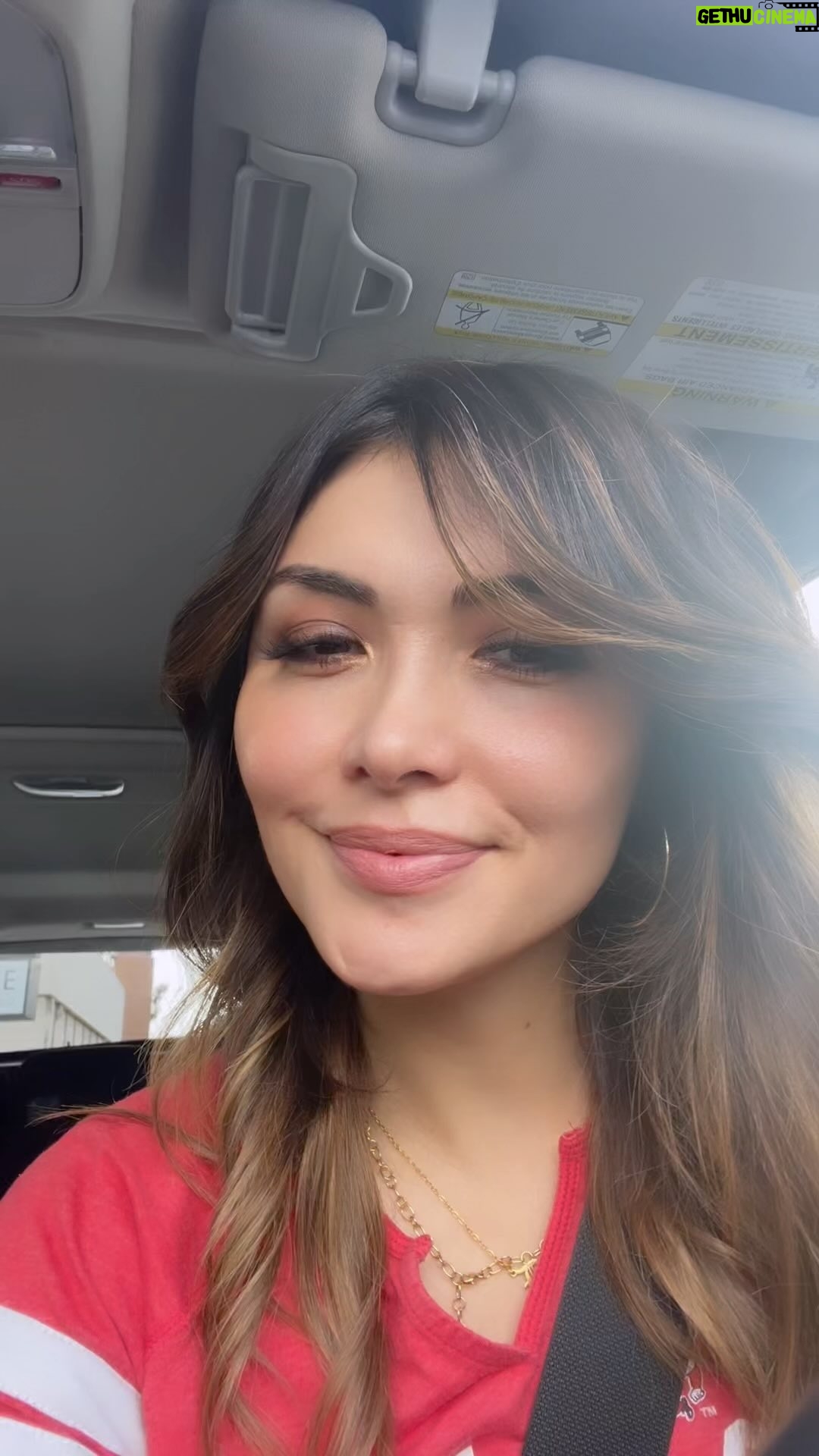 Daniella Pineda - 18.4K Likes - If I was this girl I would have so many more followers.