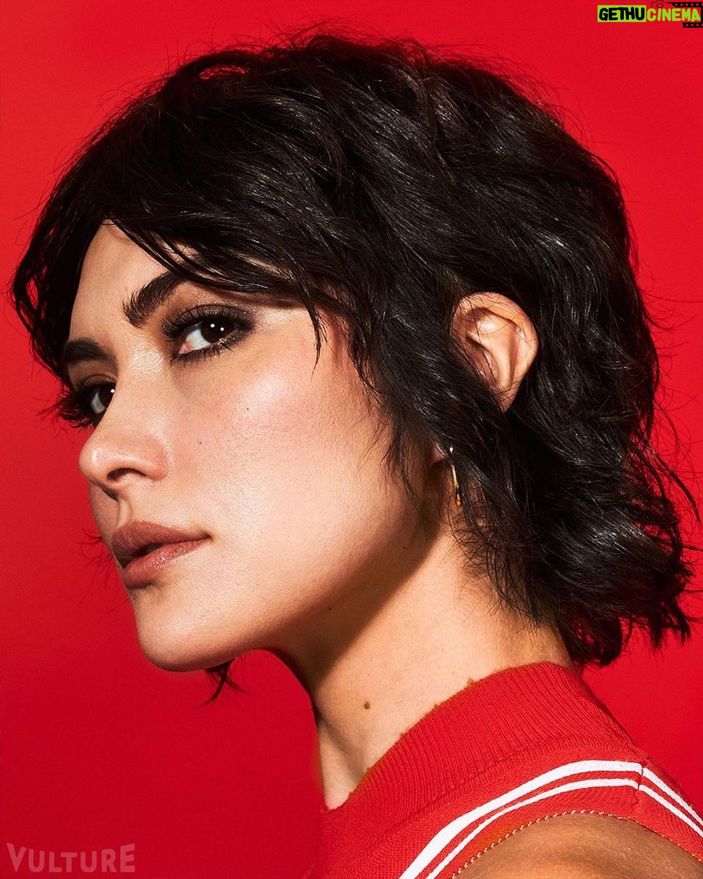 Daniella Pineda - 15.2K Likes - @vulture