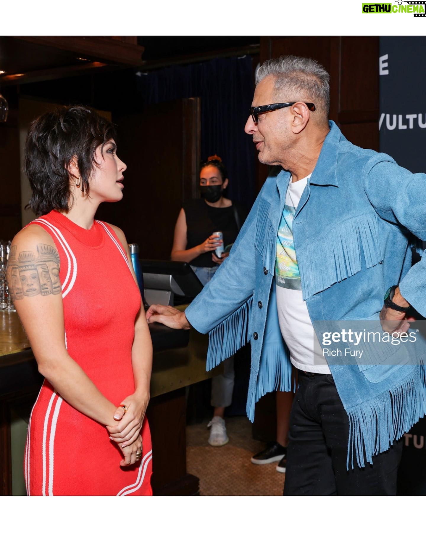Daniella Pineda - 16.9K Likes - Ran into Jeffrey again. Life finds a way. He’s pretty FLY.