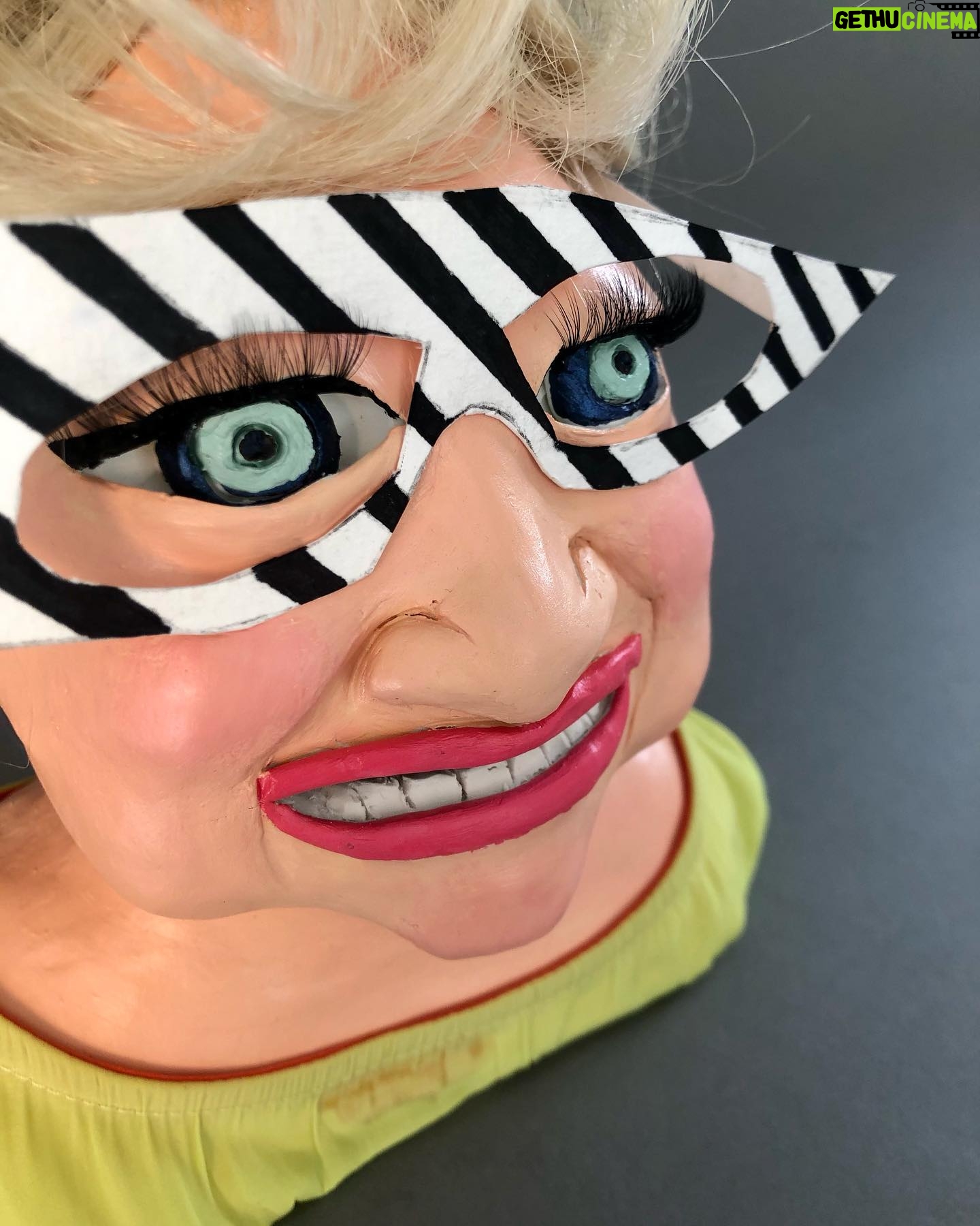 Daniella Pineda Instagram - “The Duchess from Mar-A-Largo” . . . Clay, Acrylic, Paper, Synthetic hair. By ME.