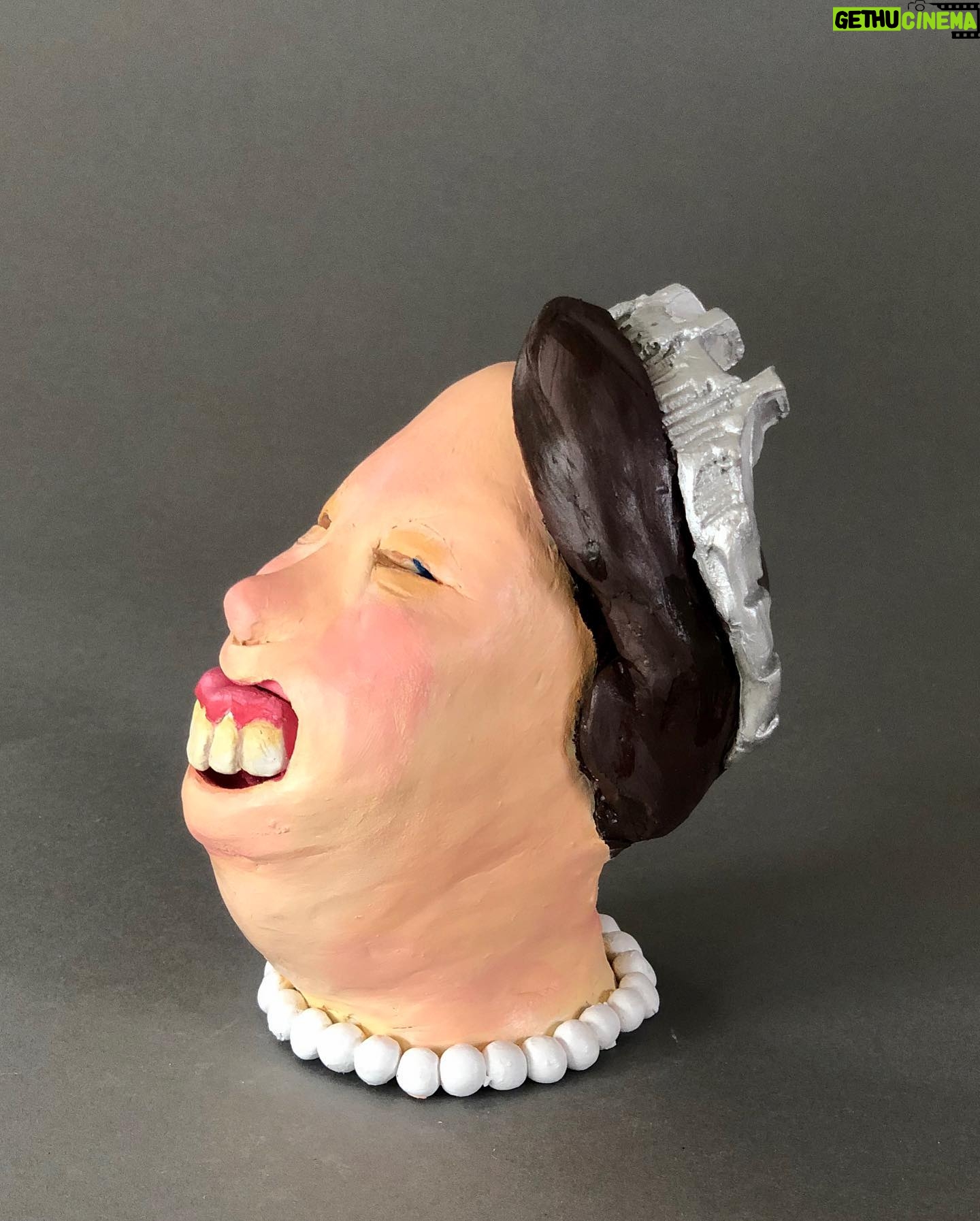 Daniella Pineda - 2.8K Likes - āYAS QUEENā
.
.
.
Acrylic and Clay.
By me!