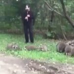 Daniella Pineda Instagram – Summon the CHONKS!