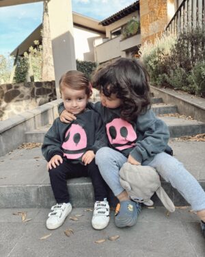 Danielle Clyde Instagram - Feliz día del amor y la amistad 🤍