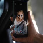 Danielle Clyde Instagram - Mi OPPO Reno11 5G me acompaña en los momentos más importantes con mi familia, acompáñenme a prepararnos para ir de vacaciones y tener los mejores momentos gracias a su cámara que tiene 50MP con tecnología Sony Sensor y 32MP en cámara telephoto. Además sirve como accesorio, su diseño innovador se combina padrísimo con tus outfits. @oppomexico #OPPOReno115G