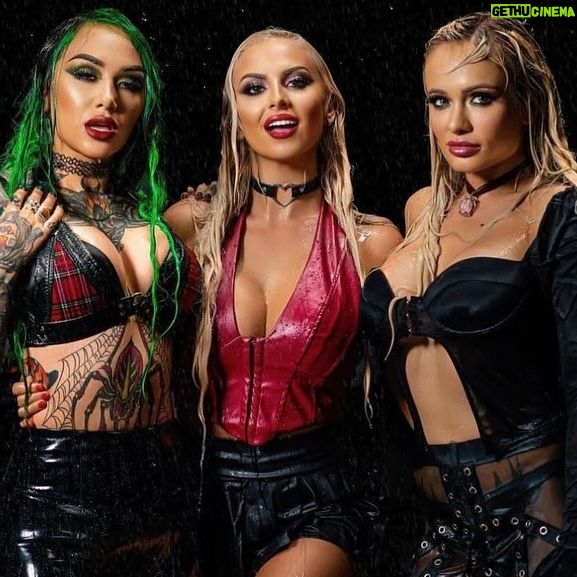 Danielle Louise Instagram - This birthday girl is the queen of scream , a bad ass wrestler , rock star singer and overall amazing human . Love you always @shotziwwe ❤️❤️❤️❤️