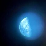 Danielle Mathers Instagram - The last Waning Gibbous cycle of this moon was really showin off her beautiful skin the past few days 🌗 she even let the old iPhone snap a headshot! • • • • #iphonephotography #telescope #laluna #moon #waninggibbous #skypeople #backyardfun #nasa