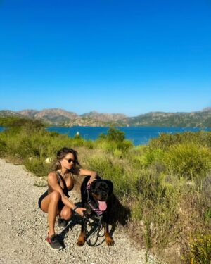 Danielle Mathers Instagram - There’s no place like home 
📍
•Cali appreciation post•
⛰️ 
#happyearthday 🌎