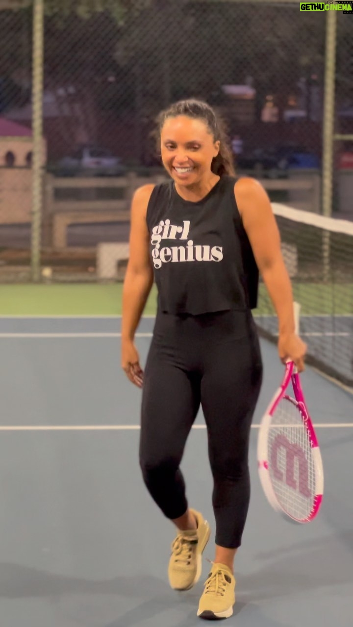 Danielle Nicolet Instagram - Portrait of a Poor-Sport-Sore-Loser.. πΎπ