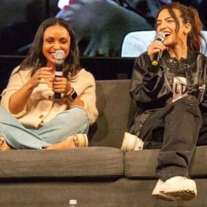 Danielle Nicolet Instagram - Thank you @indypopcon for a fantastic weekend full of old and new friends, lots of laughs and even a little ghost hunt at @slipperynoodleindy - 🥰 next time I’ll order the shrimp cocktail with the sauce on the side 😂