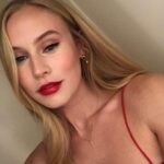 Danika Yarosh Instagram - happy valentine’s lovers ❤️‍🔥🏹💌💋🌹