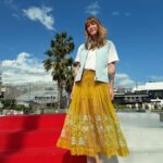 Daphné Bürki Instagram – Jour 10 👀@festivaldecannes et Iris ✨

Point Look. Point Barre. Point Canneeeeeus
Je vous embrasse 🤍

1. Manteau @balmain 
Pantalon qui bouge @victoriatomasofficial 
Shoes @vandanovak_official 
Bijou @lullisurlatoile 

2. Jupe jaune et le gilet jean @nisseofficial 
T-shirt @petitbateau 
Shoes @maisonernest 
Bijou @aureliebidermann 

3. Look @igordieryck 

Hair @dessangeparis 
📷 partner mode @capucine.cbc 

@francetelevisions @brutofficiel @cultureboxftv