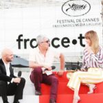Daphné Bürki Instagram – Jour 9, ressenti 42 @festivaldecannes 
Point look. Point barre. Point Cancanes

« Cannes Festival » 19h/21h sur @cultureboxftv 

Je vous embrasse 💋

1. Robe @cfcl_official 
Shoes @vandanovak_official 
Bijou @zylberstein_ 

2. Veste @louisgabrielnouchi 
Top @soniarykiel  Jean @maxmara  Bijoux @vann_jewellery 

3. Chemise @maxmara 
Pantalon @lavestelaveste 

4. Pantalon @bluemarbleparis  Chemise @louisgabrielnouchi 

5. Top @cfcl_official  Jean @maxmara  Sac @soniarykiel 

Beauty @saikofficiel 
Hair @dessangeparis 
📷 parnter mode @capucine.cbc