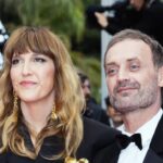 Daphné Bürki Instagram – Montée 💛

@festivaldecannes 

Costume @muglerofficial 
Bijou @vann_jewellery
Boucle d’oreille @antic.tonic 

Hair @dessangeparis