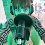 Daphné Bürki Instagram - « Merci aux auditeurs du fond du…cœur! » (vous aviez compris j’imagine…et non pas du fond du slip) 🚀« en mode confession » sur toutes les plateformes de podcasts à la demande !