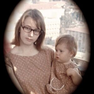 Daphne Zuniga Instagram - I’m saying to my selves today…HAPPY BIRTHDAY KIDDOS! I am so very grateful for so much! Birthdays always sort of ground me, remind me of my core, who I am, who I’ve been, and the possibilities, known and unknown that lie ahead. Spreading love today thanks so much for the birthday wishes! #happybirthday #Scorpio 🎊💃🏻
