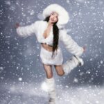 Dara Instagram - Какво си пожелавате за 2024? ❄️ Photography, Styling & Make-Up @the.trackers.official Hair @kristiyan.milev Look created by @dimitar_ivaylov_todorov & The Trackers Location @virginiarecords