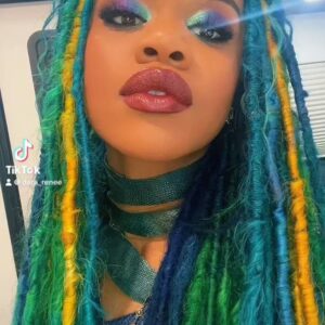 Dara Reneé Instagram - Poor Unfortunate SOULSS🐙🌊🔮☠️💋 #descendants
