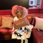 Dara Reneé Instagram - Thank you so much @grownish for allowing me to come to your beautiful premiere!!!🌻💞🥹 Designed by: @auntfunkyscloset Hair and makeup by : Me!!🌃😋💞