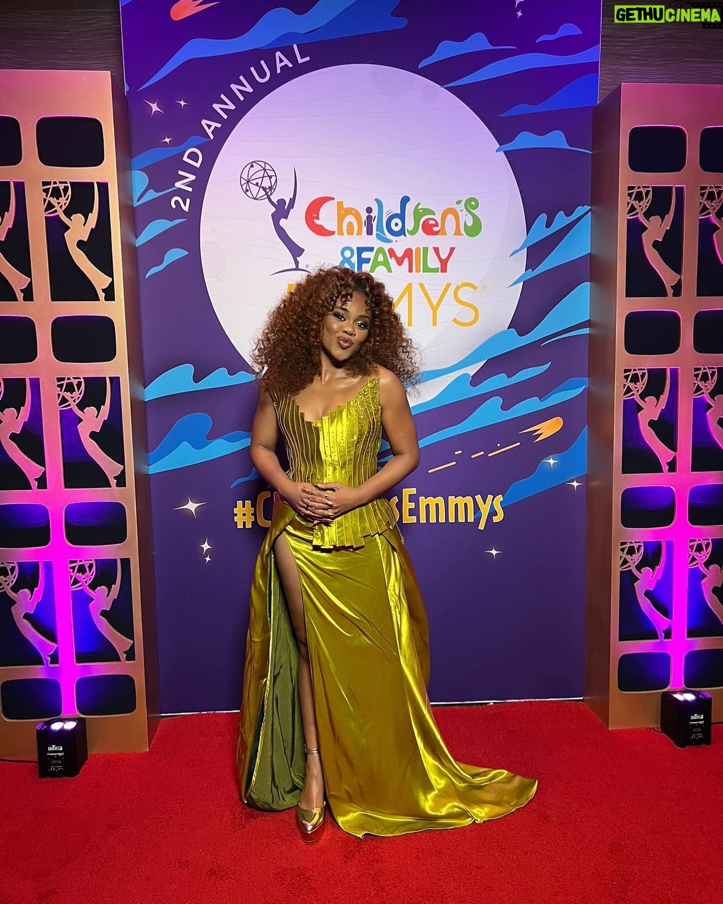 Dara Reneé Instagram - OOOHH WHAT A NIGHT!!! First Emmys TO DATE!!! This was such an amazing incredible experience ❤️ SHOUTOUT TO HSMTMTS FOR PULLING 6 NOMINATIONS!!! Thank you to our brilliant cast, crew and remarkable supporters!! Thank you @timfederle FOR BRINGING ME TO SUCH A LIFE CHANGING EXPERIENCE!! Got to be a princess in real life shoutout to Ms Elsa🥹❤️ Thank you to my Glam Team who helped put together this beautiful look and a special shoutout to @auntfunkyscloset who built this dress from scratch and gave me the space to incorporate my crazy ideas as well🥹❤️ LOVE YALL ALL SO MUCH!!! #hsmtmts #kourtneygreene Hair : @rorodoesmyhair Makeup : @juanice.mua Dress : @auntfunkyscloset