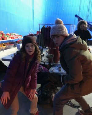 Darby Camp Instagram - Feelin the Christmas spirit with some @christmaschronicles #behindthescenes 🎄

#thechristmaschronicles #bts 
@netflix @netflixfilm