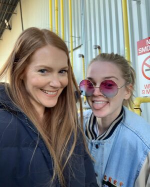Darby Stanchfield Instagram - 🚨S2 @lockeandkeynetflix NOW STREAMING 🚨 I. Love. These. People. 
I cannot begin to describe what a blast it was working with this incredible cast and crew!  They are fun-loving, talented, hard working people that threw their hearts into this work. We had a blast making #lockeandkeyseason2 and we hope you enjoy it! 💥💥🗝💥