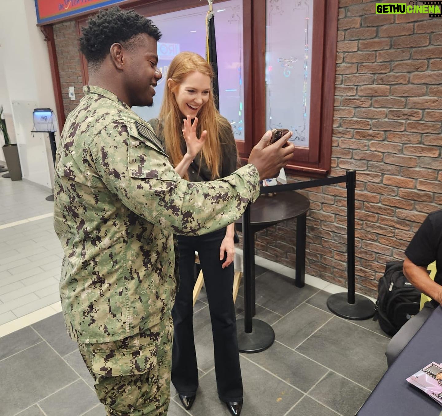 Darby Stanchfield Instagram - Huge honor traveling Europe on a Goodwill Military Tour ๐บ๐ธ with the delightful @pauladelstein @tiyabird @realraymondcruz via #armedforcesentertainment to thank our military men & women for their service! I learned so much and am so grateful for the experience! ๐บ๐ธ