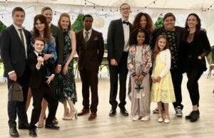 Darby Stanchfield Instagram - Heart on my sleeve post:  I went into this @lockeandkeynetflix series with excitement and an openness, ready to play. What happened was my heart cracked wide open for this company. @mereschmere and @carltoncuse thank you for such phenomenal leadership in this slice of Heaven that we got to call the #lockeandkey family for 3 seasons.  Our badass crew, our incredible cast, writers, directors and producers —I am so grateful for you, and have so much love and appreciation for each and every one of you and your stunning talents. I loved every moment of this ride playing Nina Locke and I will cherish this experience forever. Fans of #lockeandkey - we hope you enjoy the final season! We appreciate you, and deeply enjoyed making this for YOU.  Much love and…
#ALOHA!!!!! ❤️💥🗝